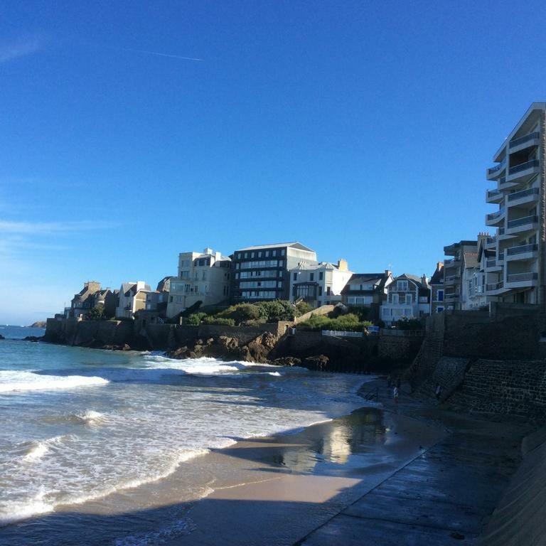 Appartement Les Pieds Dans L'Eau - Residence Sur La Plage Saint-Malo Exterior photo